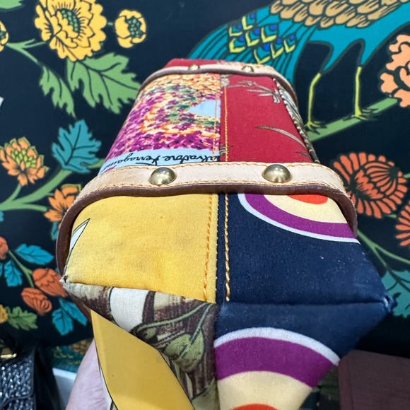 Salvatore Ferragamo Wildlife Floral Jaguar Satchel Bag – Made in Italy - Picture 9 of 11